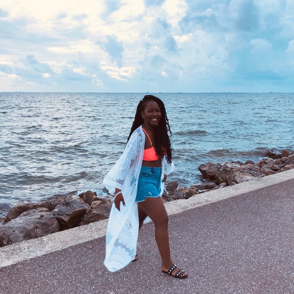 Meet your Posher, Samantha - Picture 2 of 6